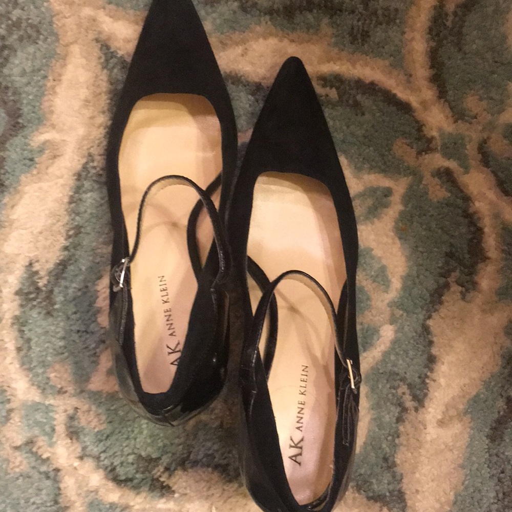 Anne Klein suede/patent shoes